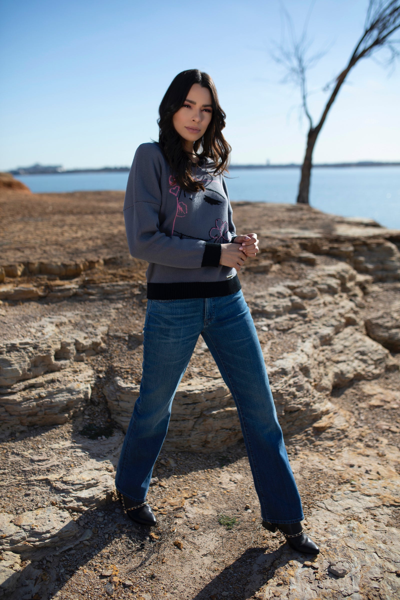 Queen of Hearts - sweater